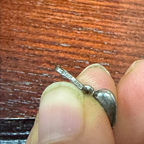 925 Sterling Silver Vintage Heart Pendant - Picture 4 of 4